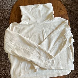 Cream cropped pullover